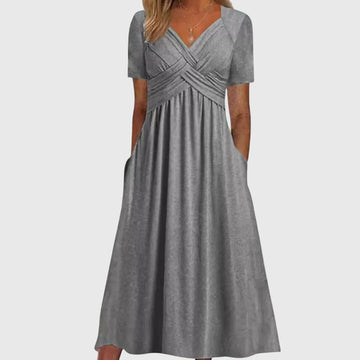 Amanda - Flattering Dress