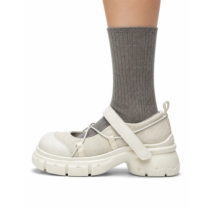 Avery Women&