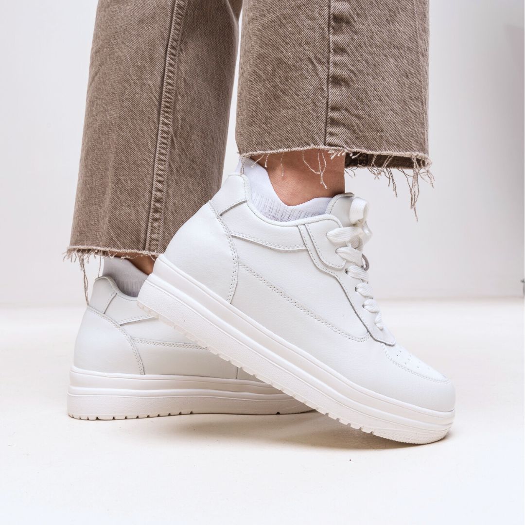 Elara Women&