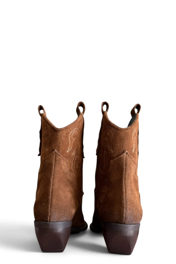 Lara Women&