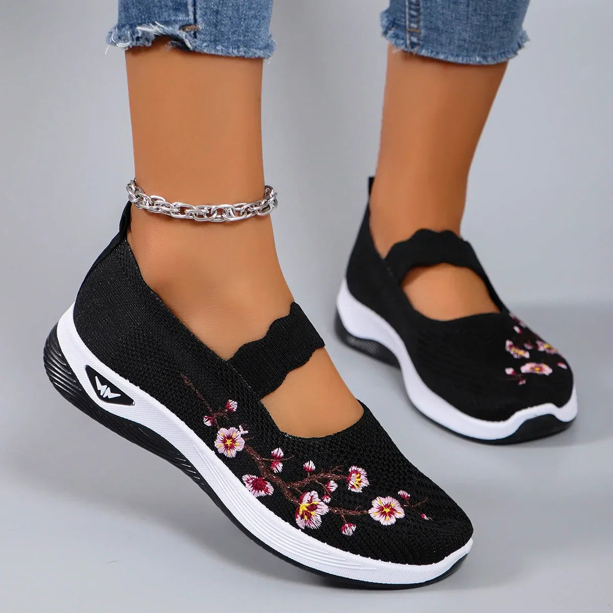 Fajon - Comfortable Floral Embroidered Sneakers