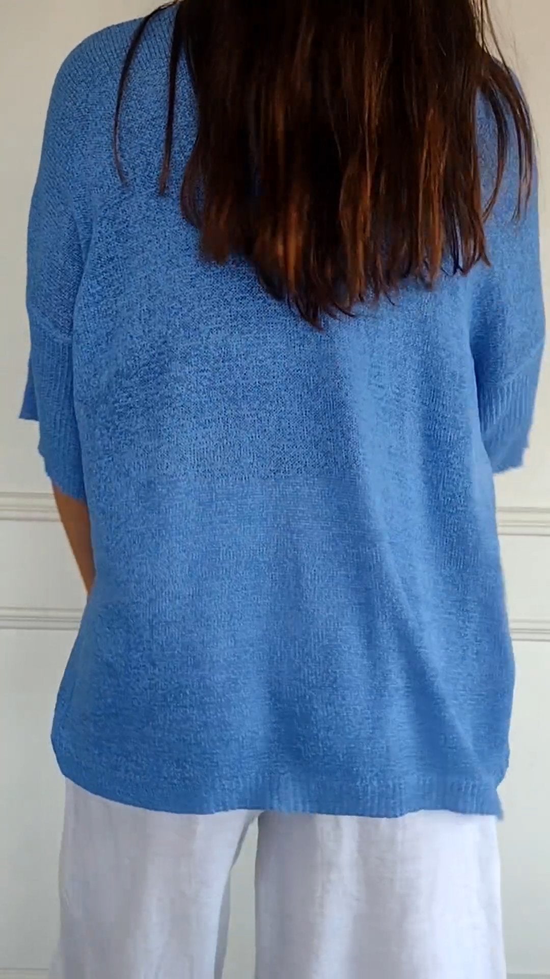 Rosal – Plain Knitted Jumper with V-Neck